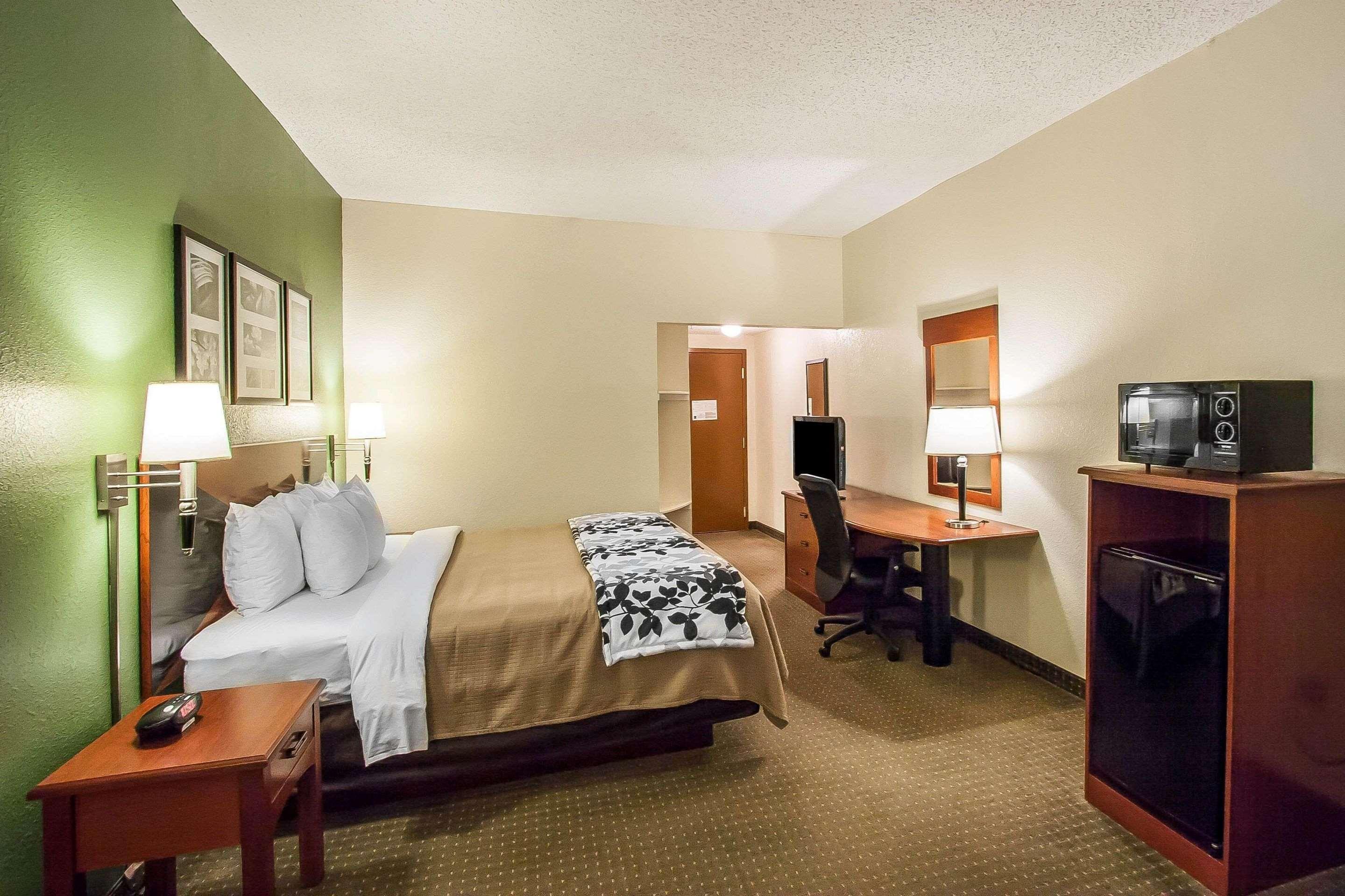 Sleep Inn & Suites Airport Pearl Eksteriør billede